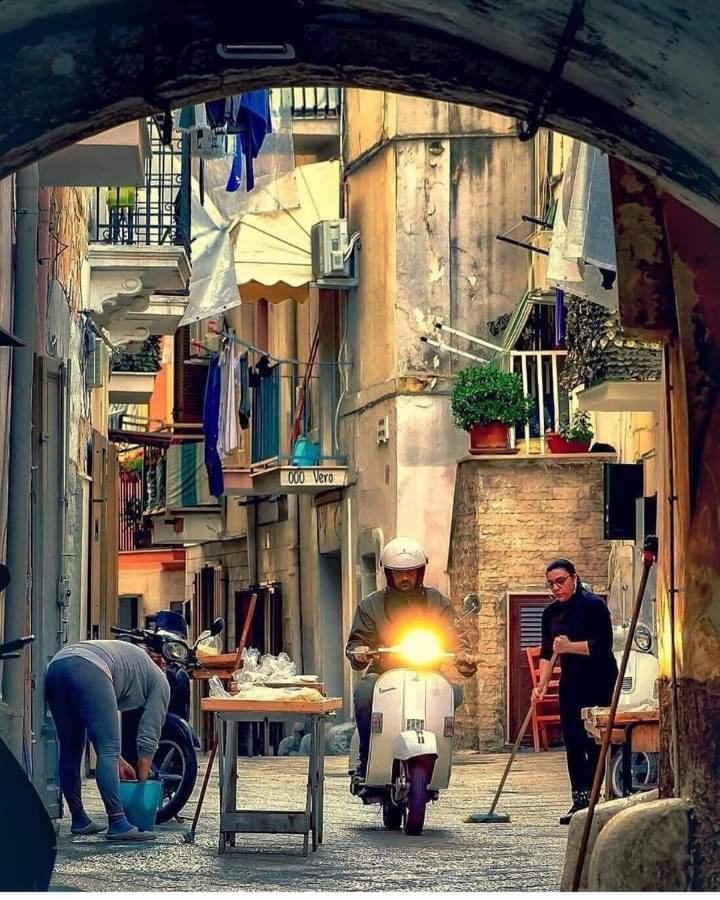 Dimora Dei Veneziani Panzió Bari Kültér fotó
